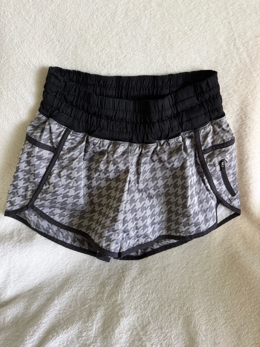lululemon athletica Black and Gray Houndstooth Running Shorts